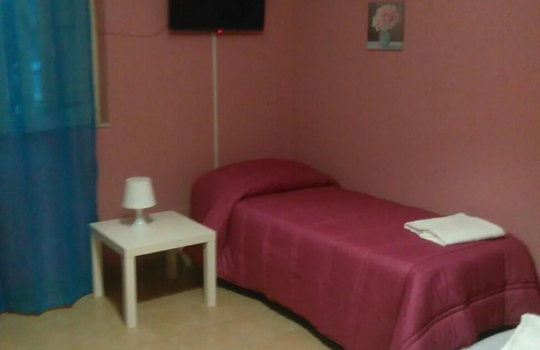 Bed And Fly Aeroporto Fontanarossa Bagno Privato In Camera-1